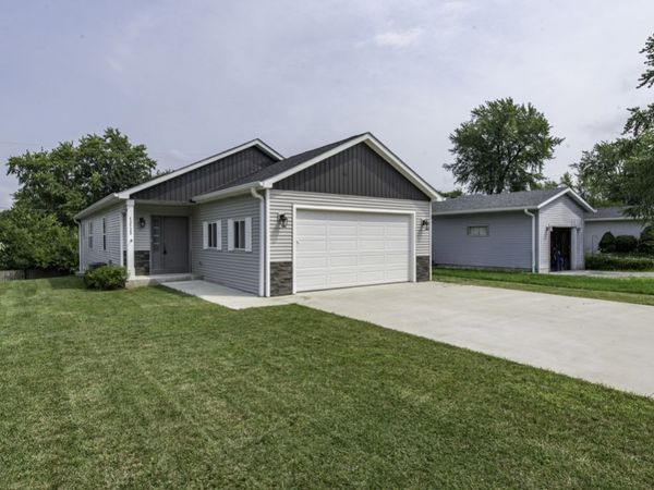 12123 222nd Avenue , Salem, WI 53168