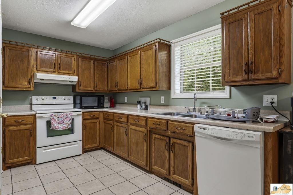 109 Creekwood Drive, Glasgow, KY 42141 Main Photo