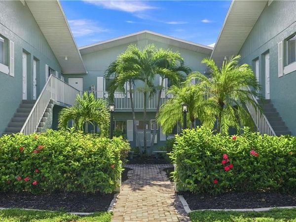 8135 Country RD, Unit 103, FORT MYERS, FL 33919