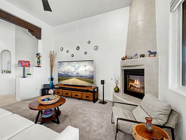 5 Via Quarta, Santa Fe, NM 87507