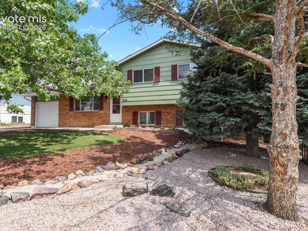 1835 Winnebago Road, Colorado Springs, CO 80915
