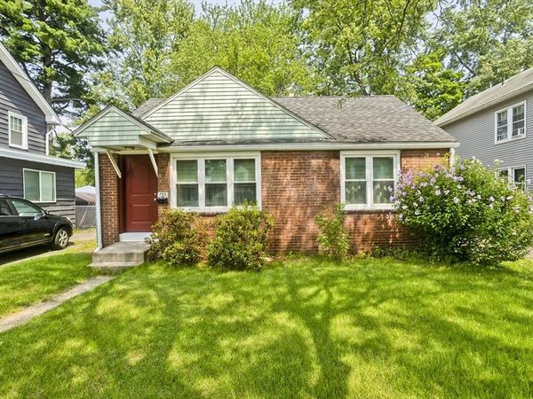 135 Prentice, Springfield, MA 01104