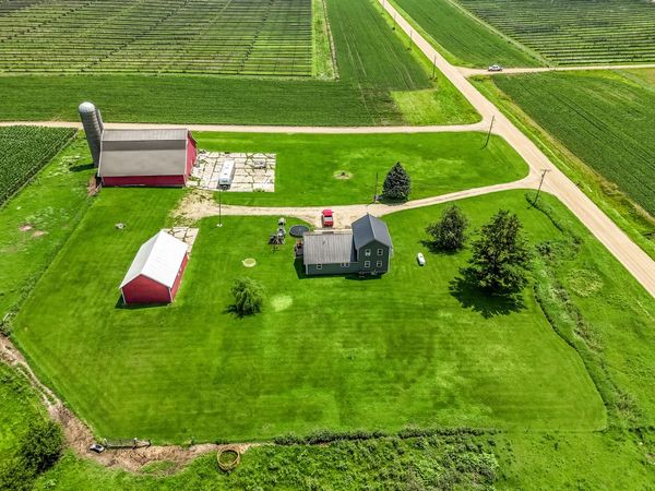 15564 W Fisher Road , Lena, IL 61048