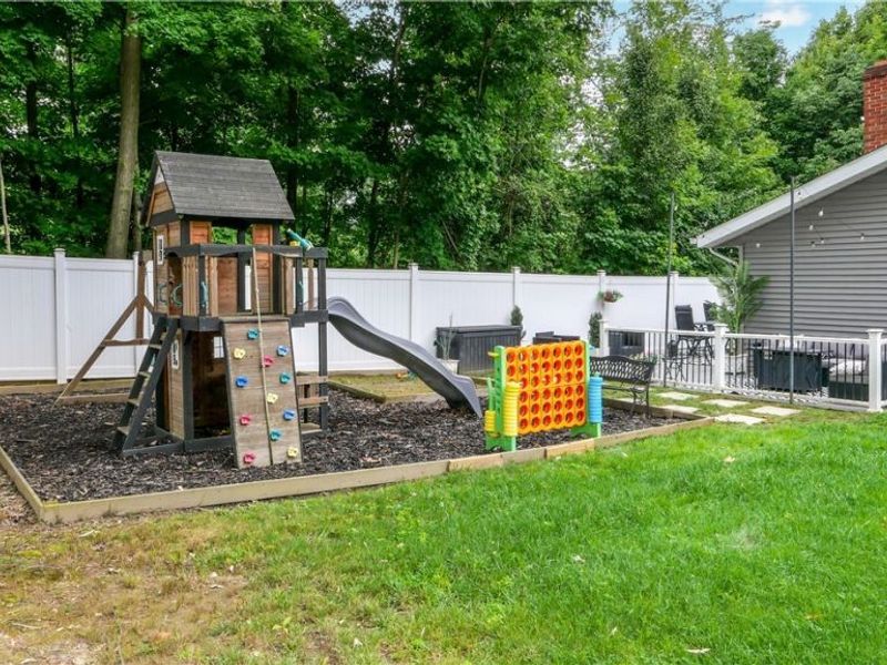 543 Briarcliff Avenue, Alliance, OH 44601 Photo 24