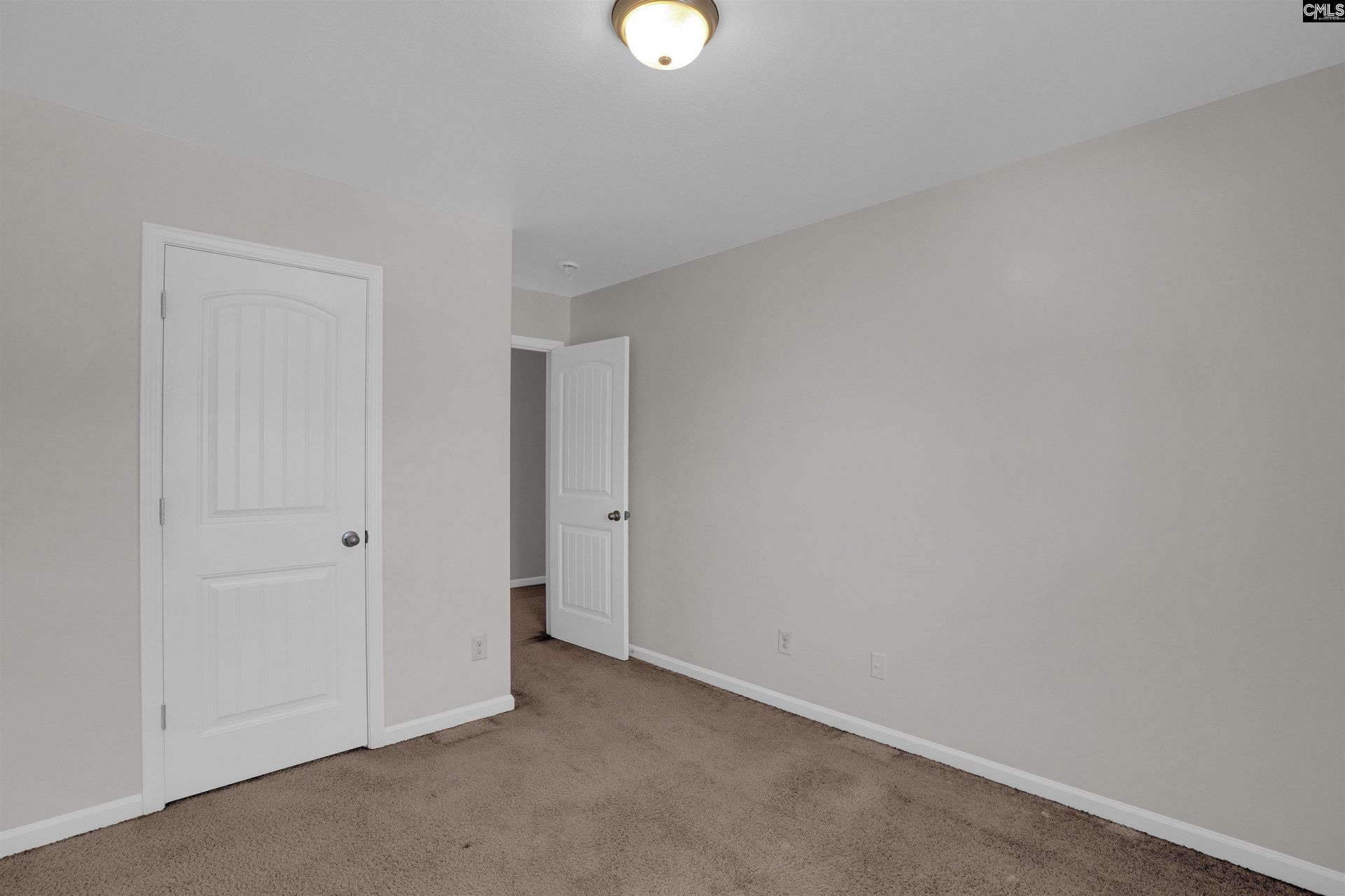 415 Easy Goer Court  Photo 32