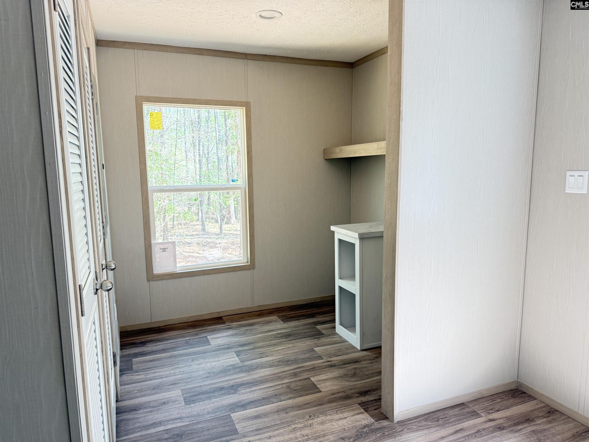 281 Douglas Road Photo 20