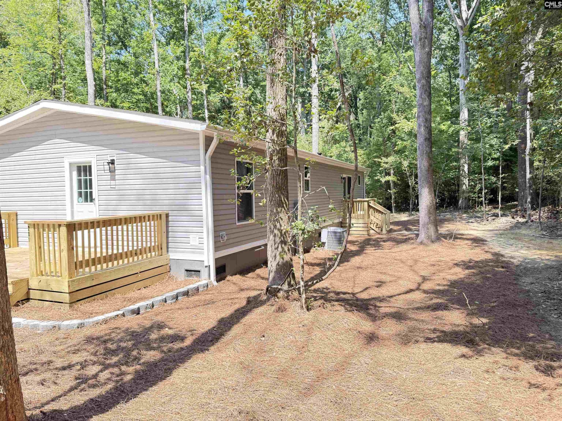 281 Douglas Road Photo 4