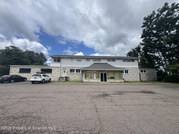 1413 Sans Souci Parkway, Hanover Twp, PA 18706
