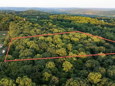 2620 BANKO LANE, HELLERTOWN, PA 18055