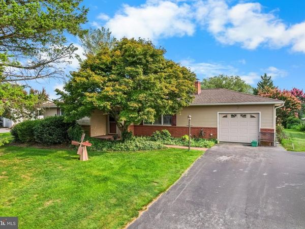112 REMBRANDT DRIVE, LANCASTER, PA 17603