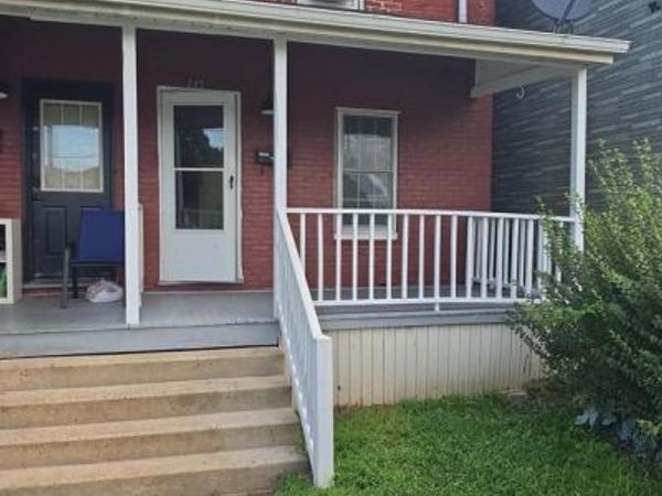 243 E VALLEY ROAD , COATESVILLE, PA 19320