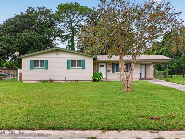 2618 ARLEX Drive E, Jacksonville, FL 32211