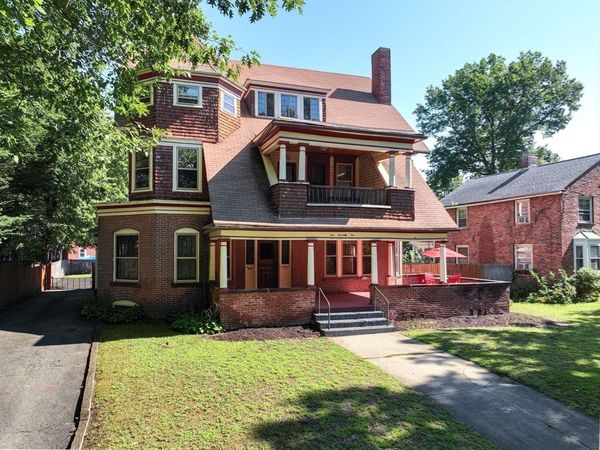 171 Dartmouth Ter, Springfield, MA 01109
