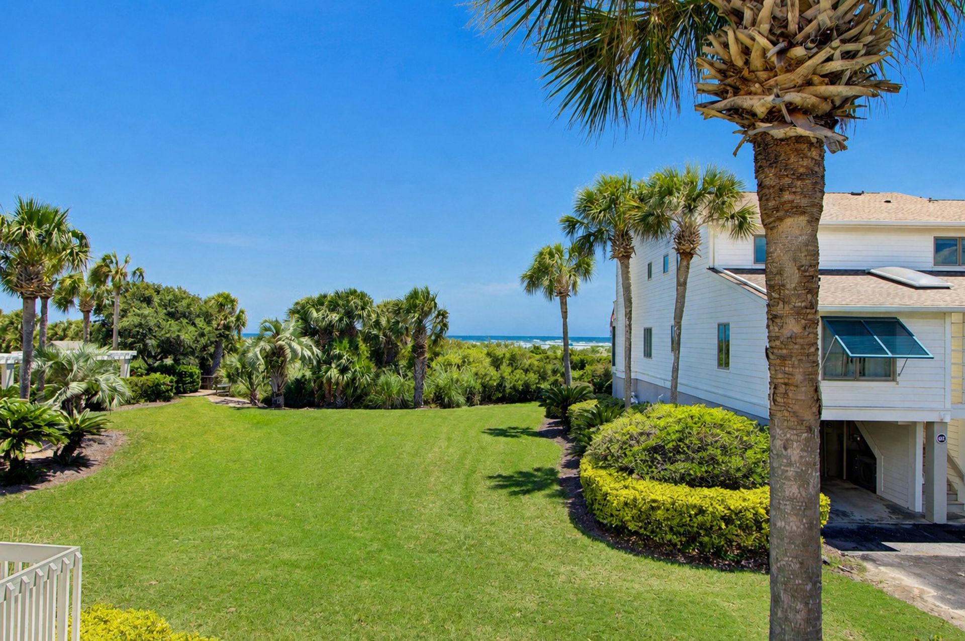 63 Beach Club Villas Photo 15