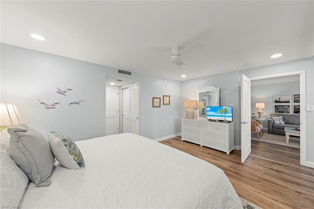 979 E Gulf Dr , Unit 242, Sanibel, FL 33957 Photo