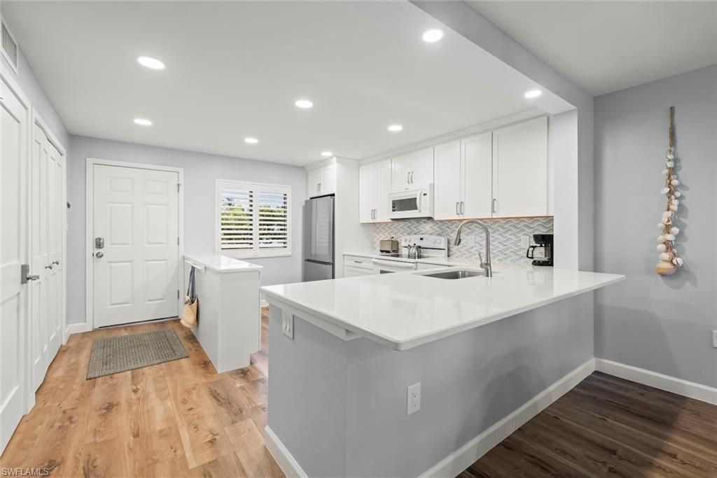 979 E Gulf Dr , Unit 242, Sanibel, FL 33957 Photo