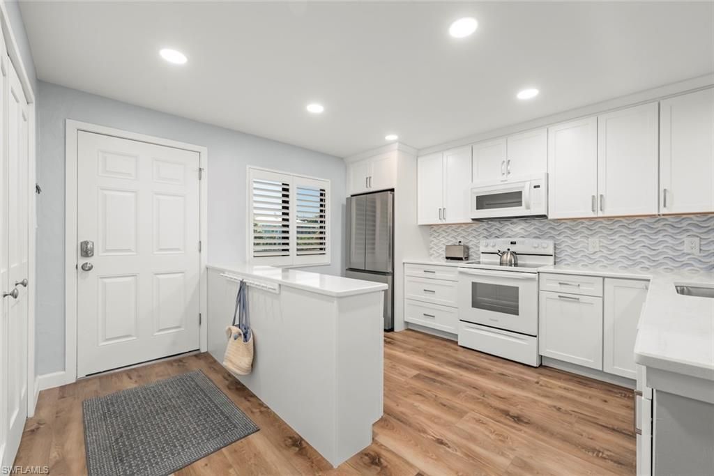979 E Gulf Dr , Unit 242, Sanibel, FL 33957 Photo