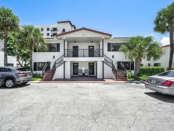 240 SW 7th Street, Unit 11, Boca Raton, FL 33432