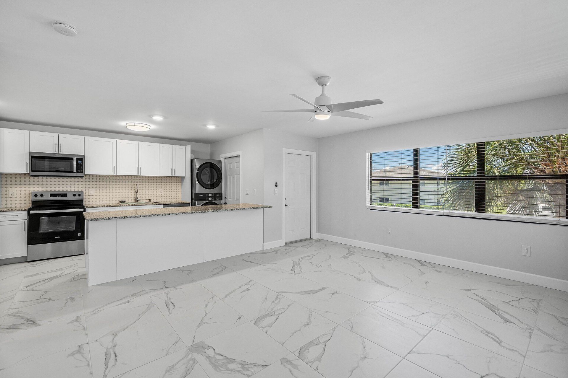 240 SW 7th Street, Unit 11, Boca Raton, FL 33432 Photo
