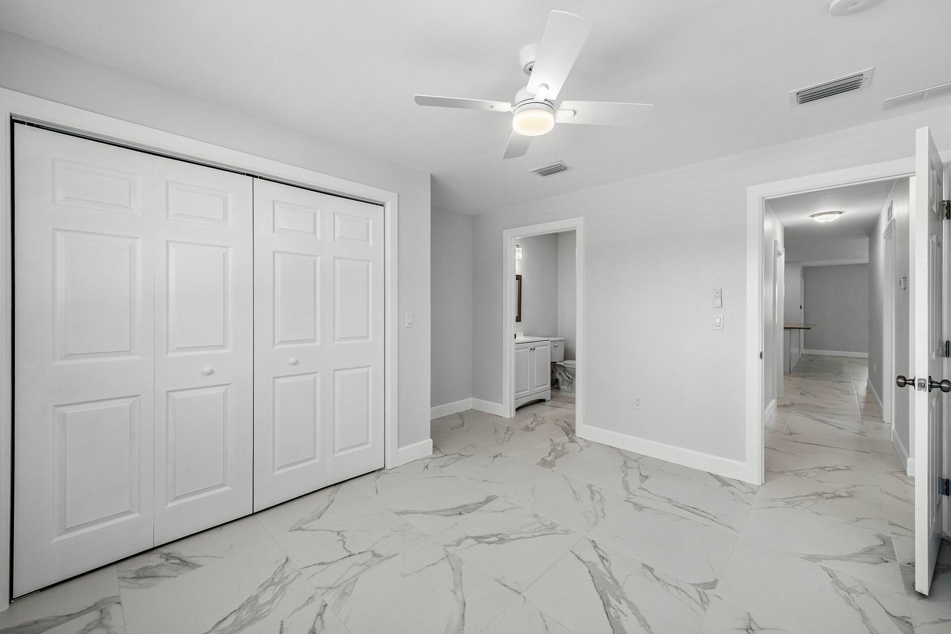240 SW 7th Street, Unit 11, Boca Raton, FL 33432 Photo