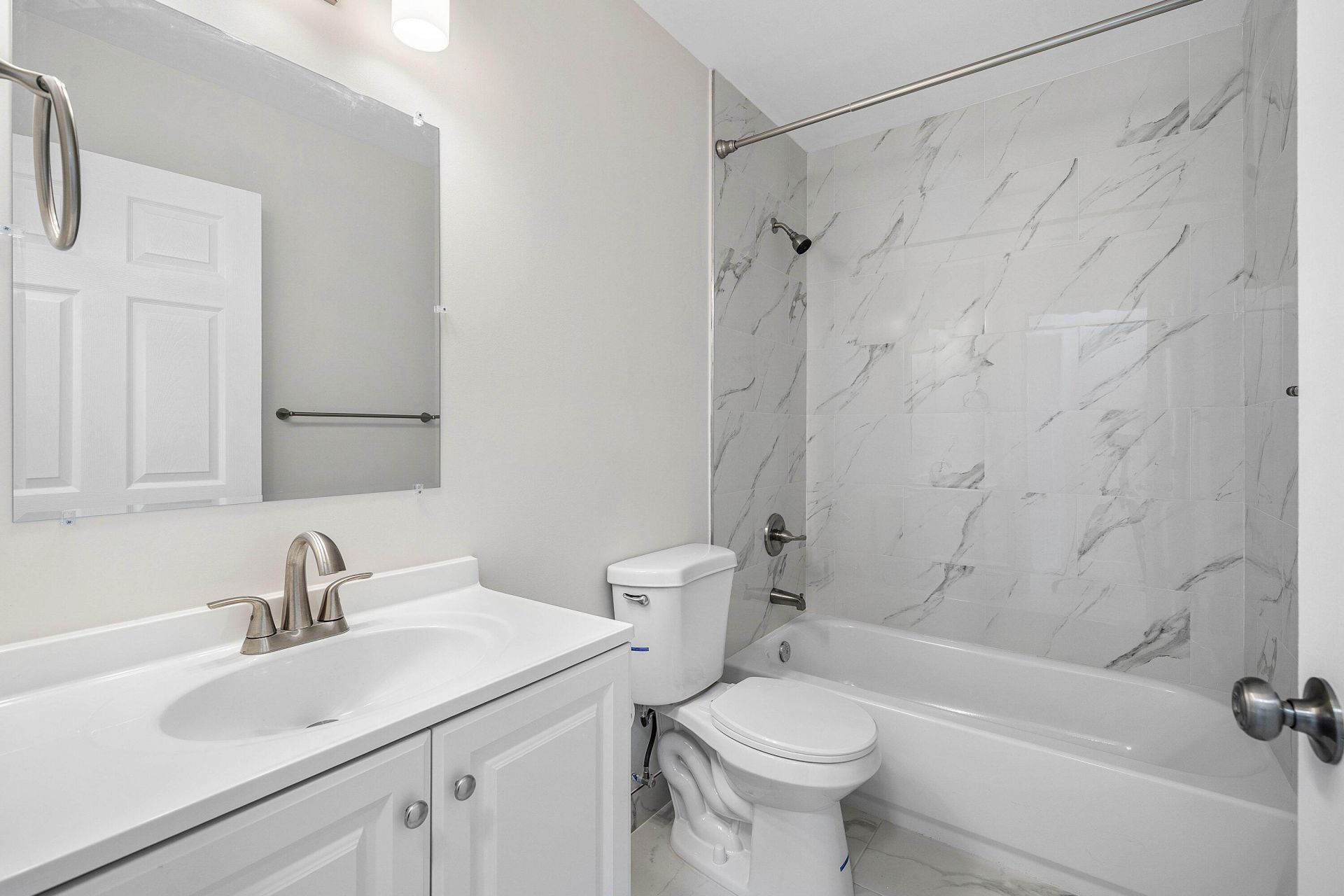 240 SW 7th Street, Unit 11, Boca Raton, FL 33432 Photo