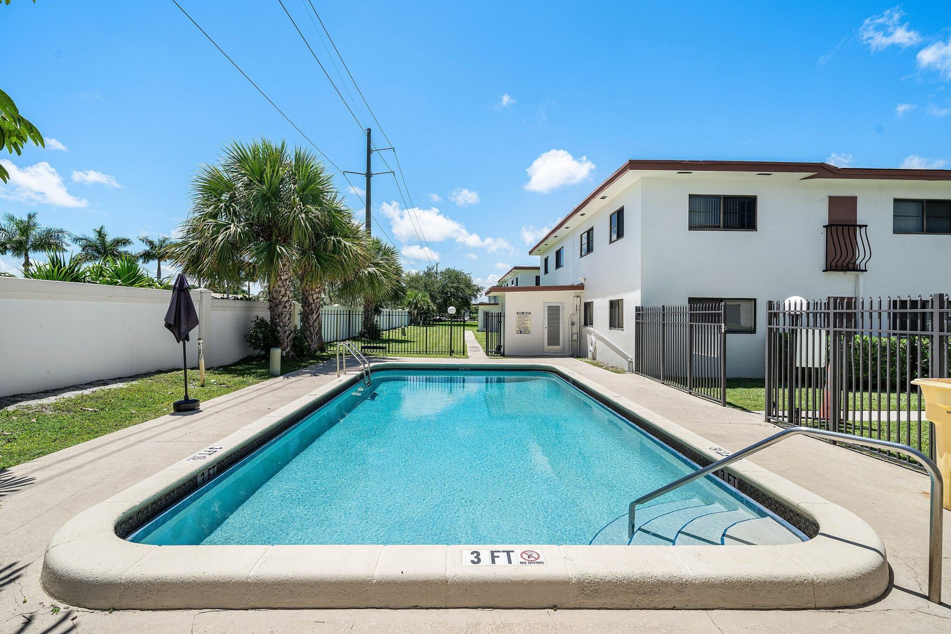 240 SW 7th Street, Unit 11, Boca Raton, FL 33432 Photo
