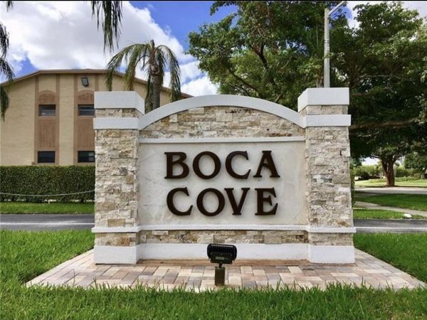 9466 BOCA COVE Circle, Unit 301, Boca Raton, FL 33428