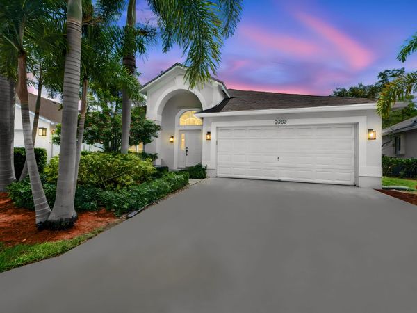 2203 Soundings Court, Greenacres, FL 33413