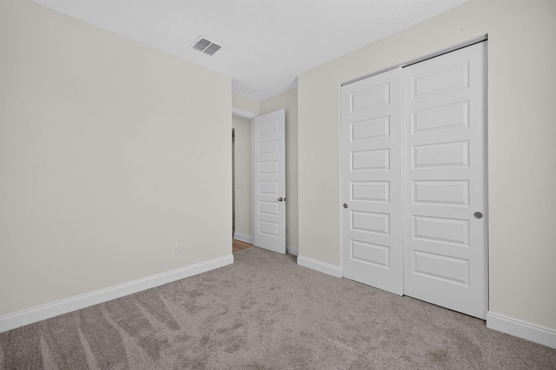 8666 Dahlia Circle, Port Saint Lucie, FL 34986 Photo