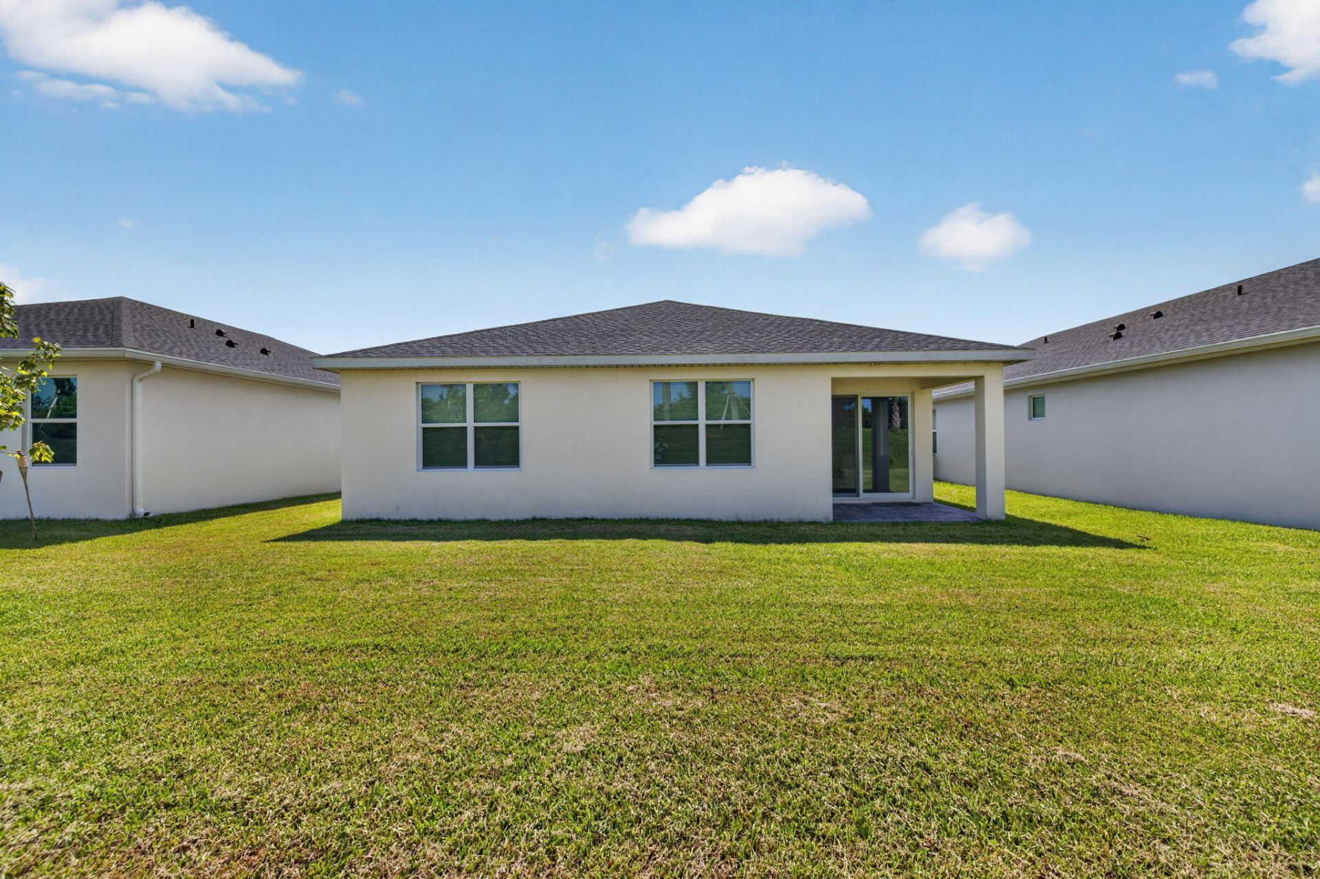 8666 Dahlia Circle, Port Saint Lucie, FL 34986 Photo