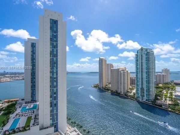 300 S Biscayne Blvd , Unit T-2416, Miami, FL 33131