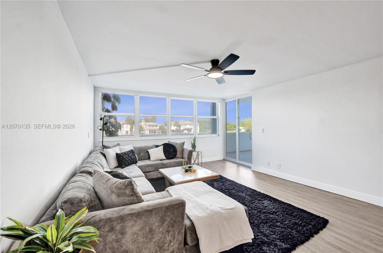 1400 S Ocean Dr, Unit 205, Hollywood, FL 33019 Photo