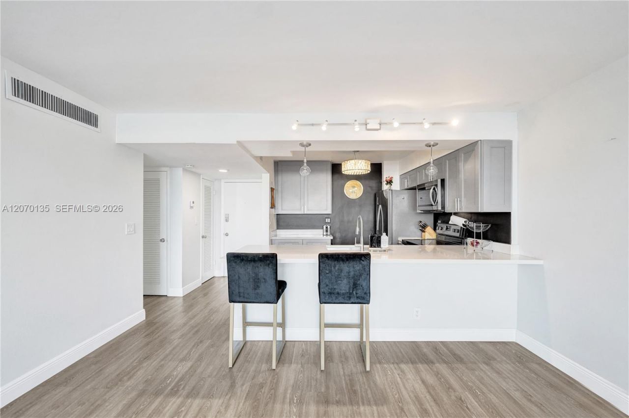 1400 S Ocean Dr, Unit 205, Hollywood, FL 33019 Photo
