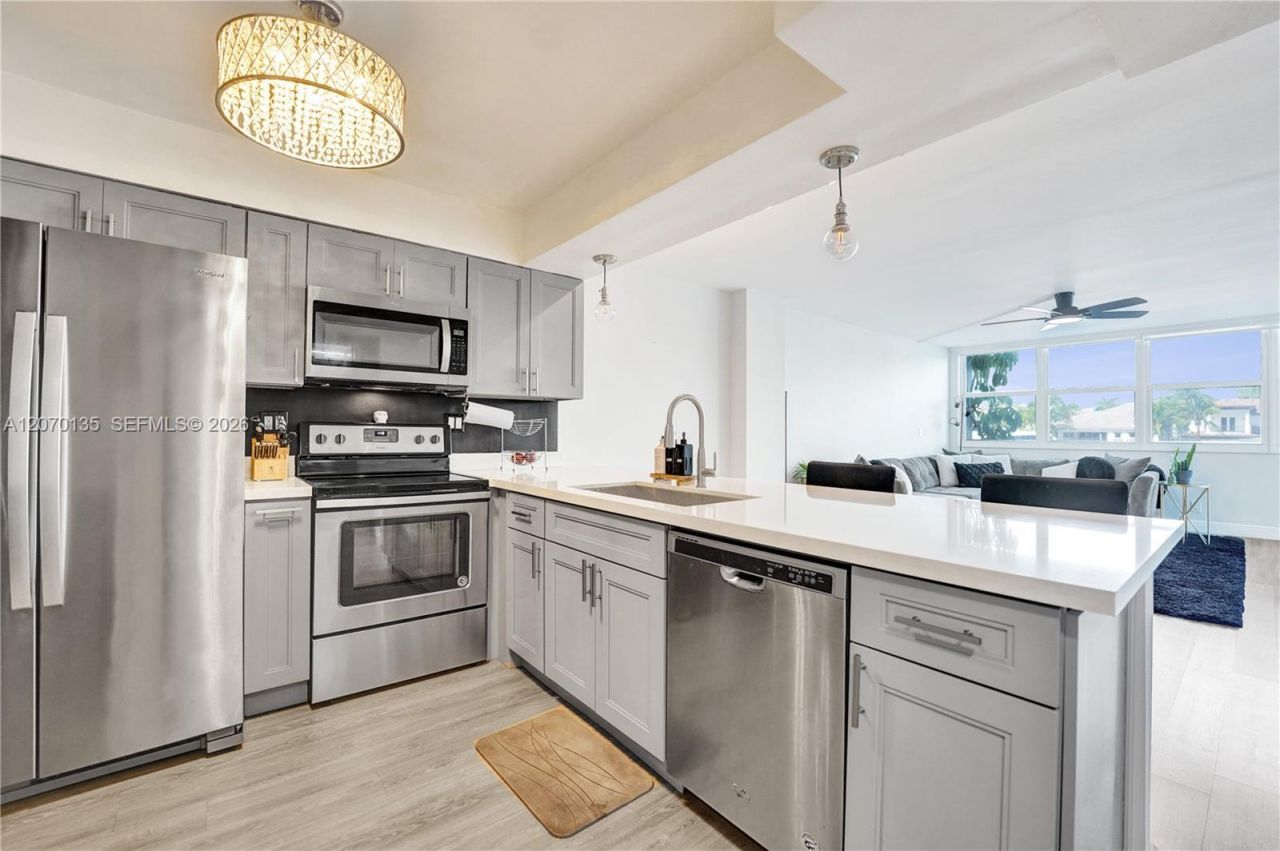 1400 S Ocean Dr, Unit 205, Hollywood, FL 33019 Photo