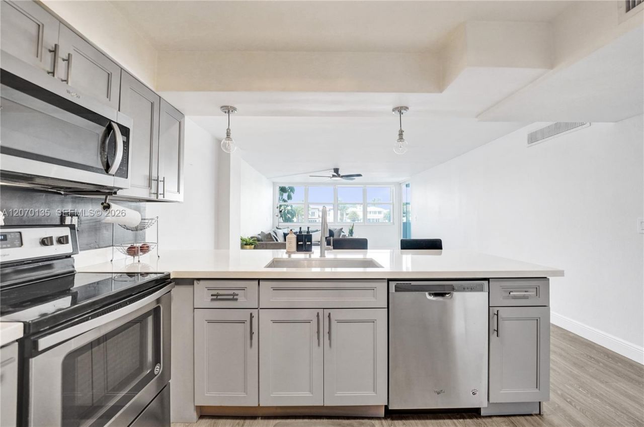 1400 S Ocean Dr, Unit 205, Hollywood, FL 33019 Photo