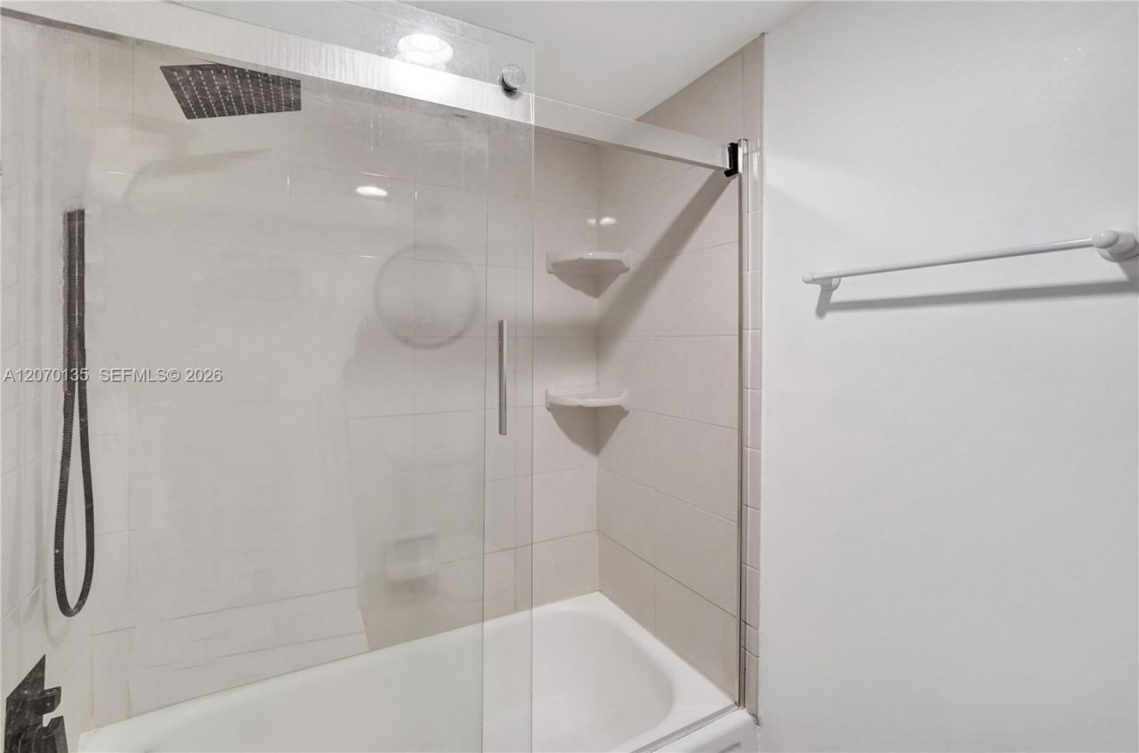 1400 S Ocean Dr, Unit 205, Hollywood, FL 33019 Photo