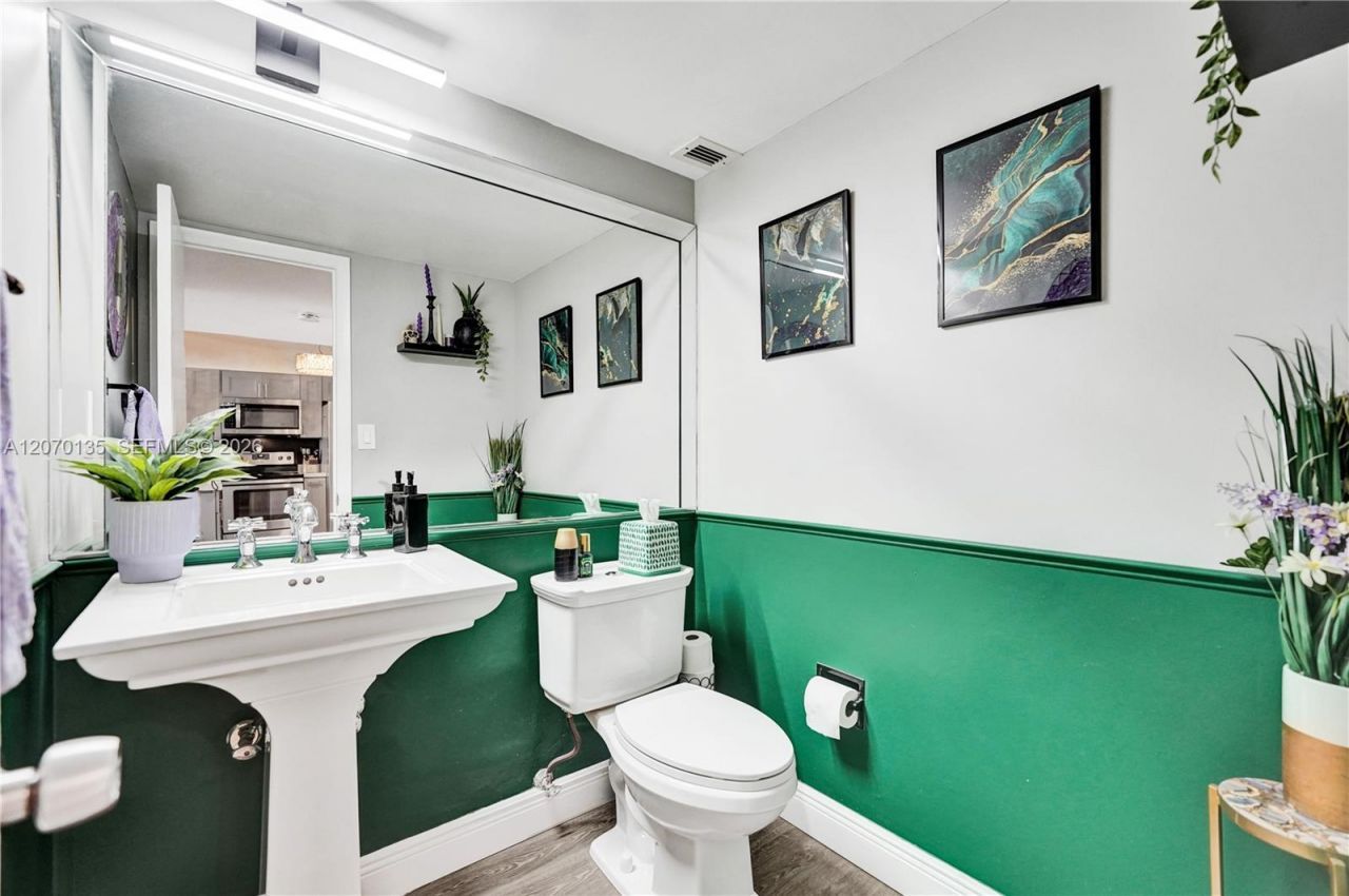 1400 S Ocean Dr, Unit 205, Hollywood, FL 33019 Photo