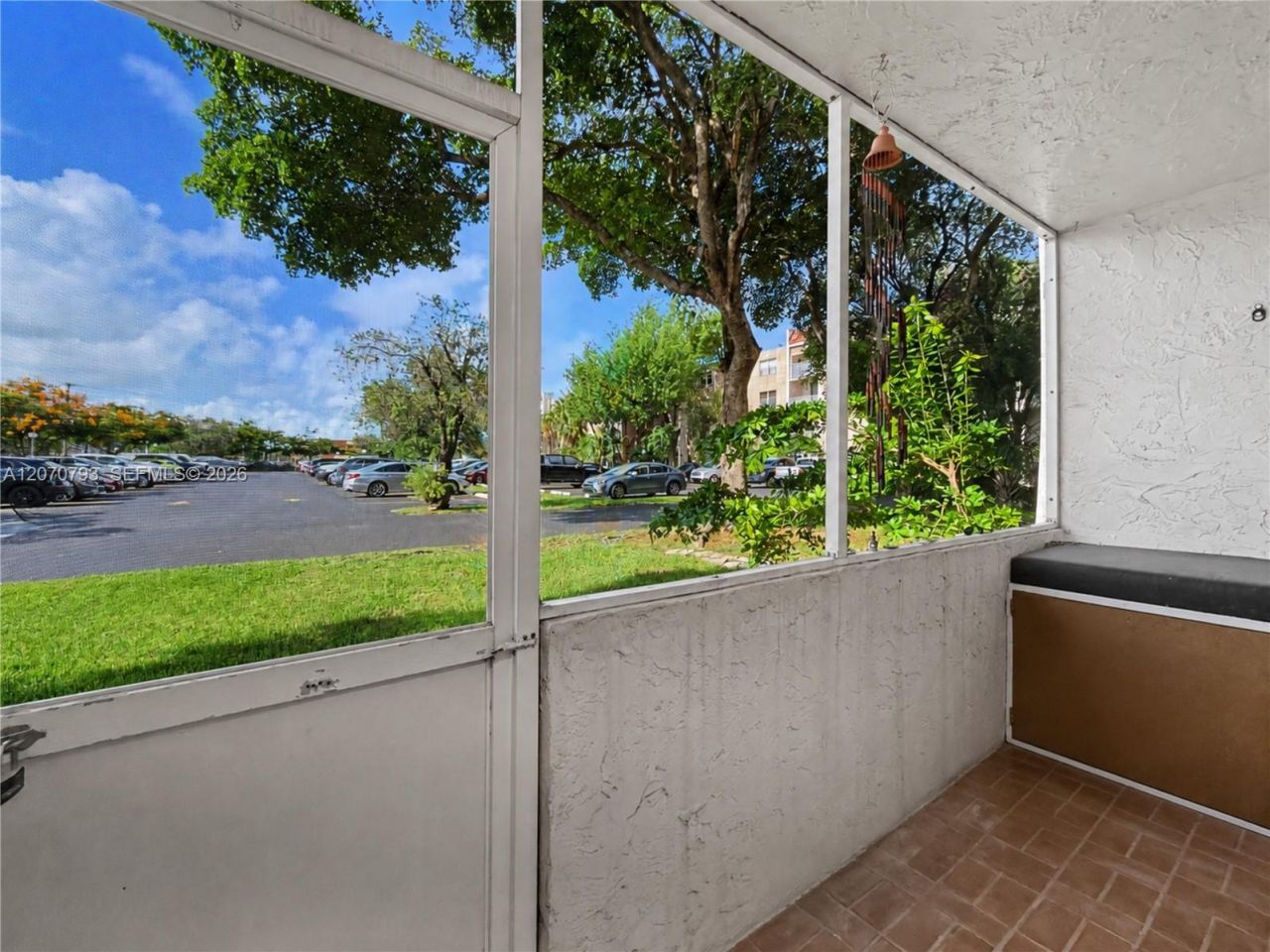 8411 NW 8th St , Unit 102, Miami, FL 33126 Photo