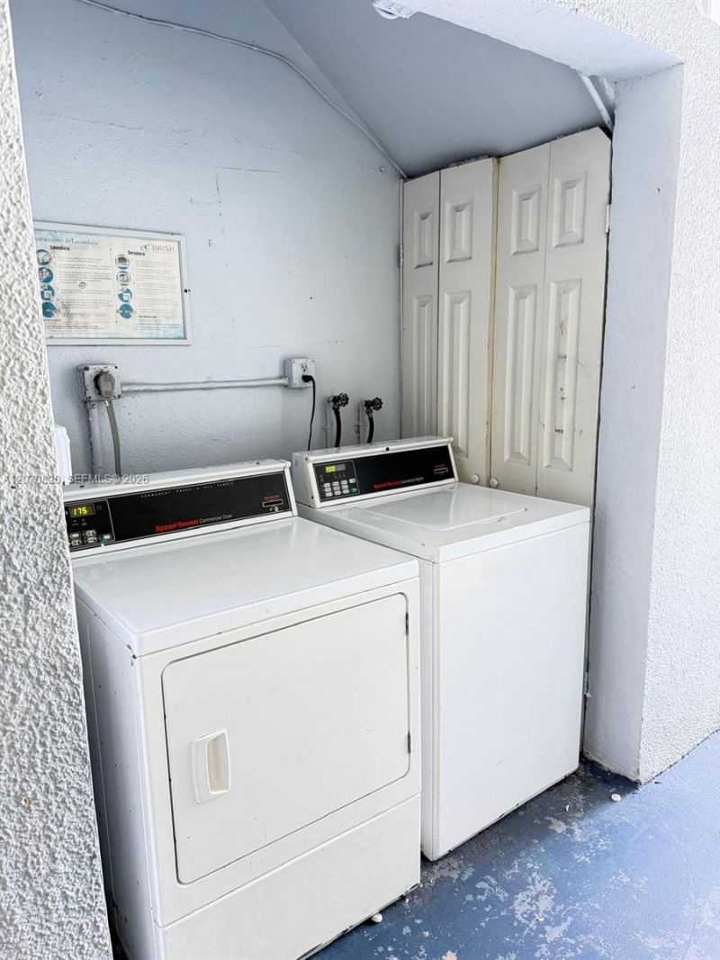 411 Executive Center Dr , Unit 109, West Palm Beach, FL 33401 Photo