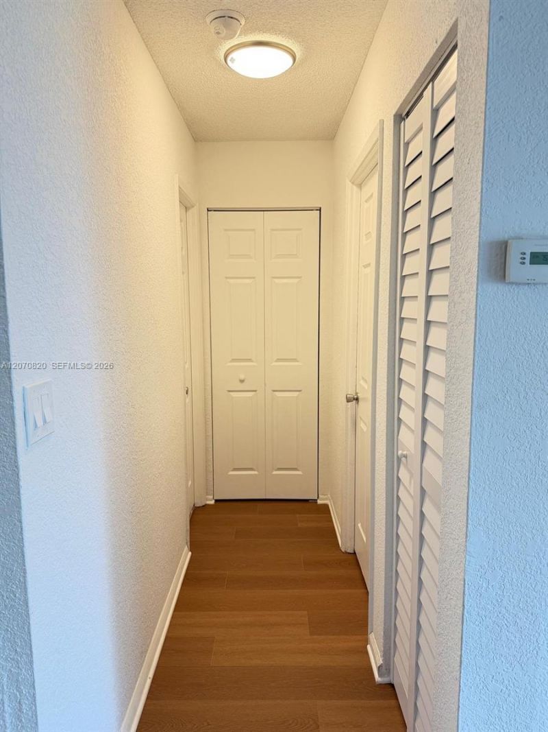 411 Executive Center Dr , Unit 109, West Palm Beach, FL 33401 Photo