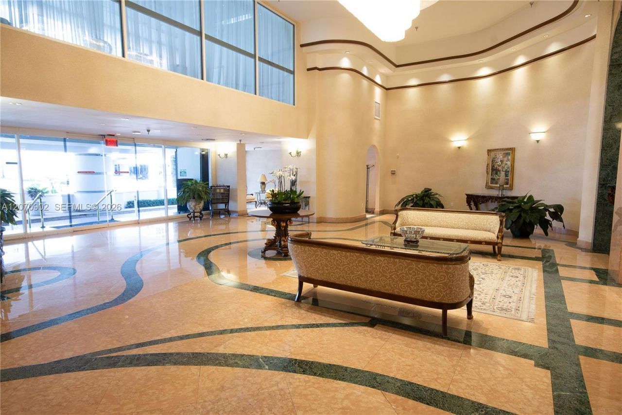 5757 Collins Ave , Unit 703, Miami Beach, FL 33140 Photo