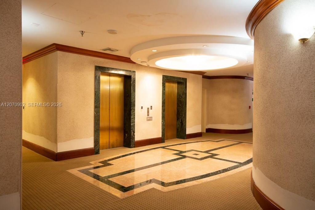 5757 Collins Ave , Unit 703, Miami Beach, FL 33140 Photo