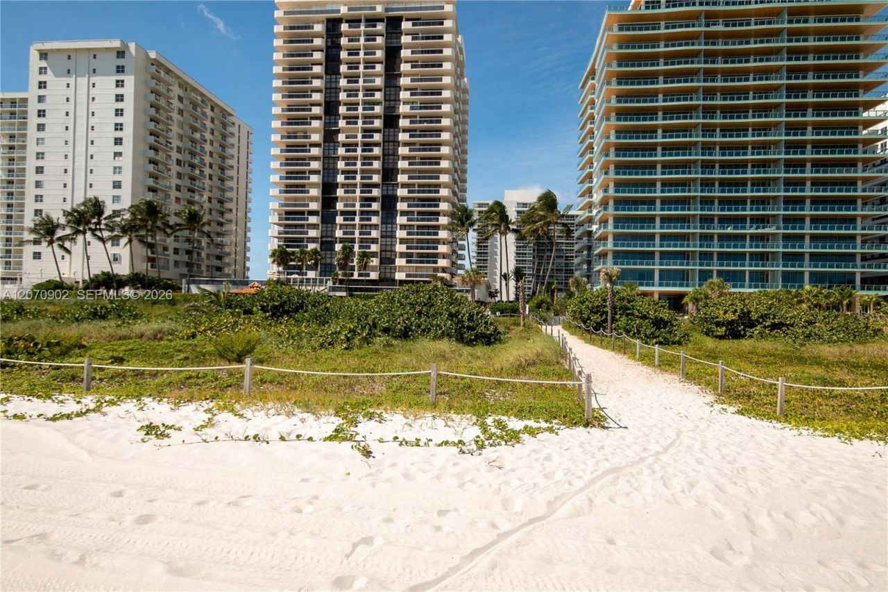 5757 Collins Ave , Unit 703, Miami Beach, FL 33140 Photo