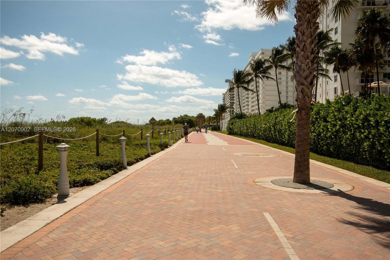 5757 Collins Ave , Unit 703, Miami Beach, FL 33140 Photo