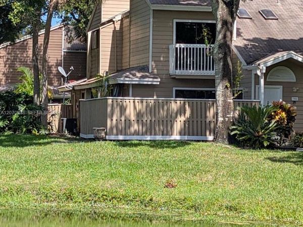 7162 Sportsmans Dr , Unit 7162, North Lauderdale, FL 33068