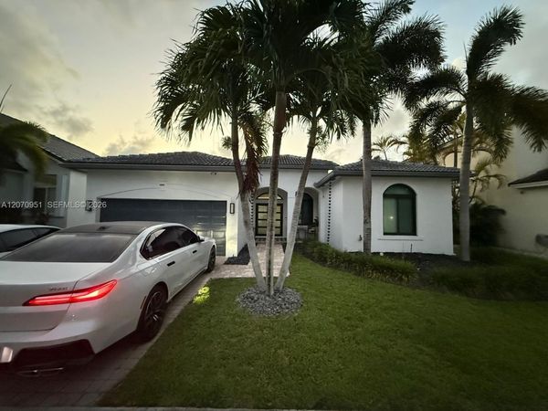 1825 SE 20th Rd, Homestead, FL 33035