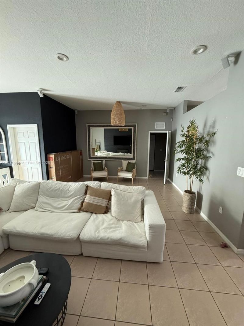 1825 SE 20th Rd , Homestead, FL 33035 Photo