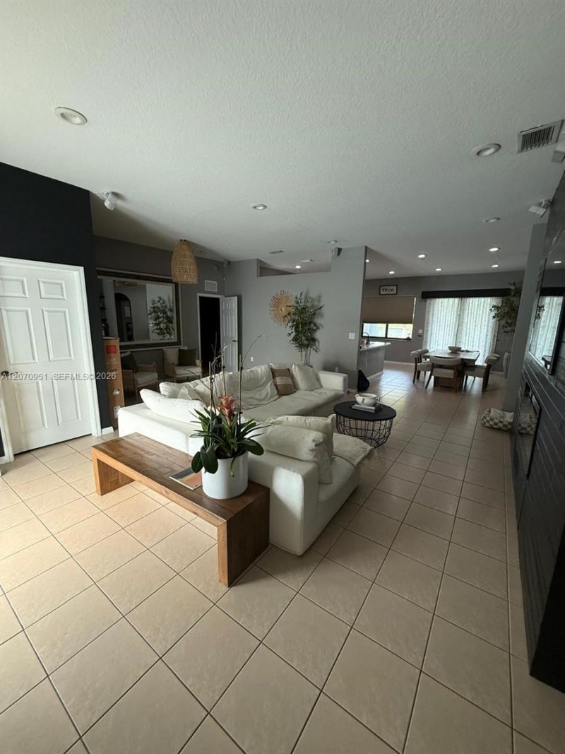 1825 SE 20th Rd , Homestead, FL 33035 Photo