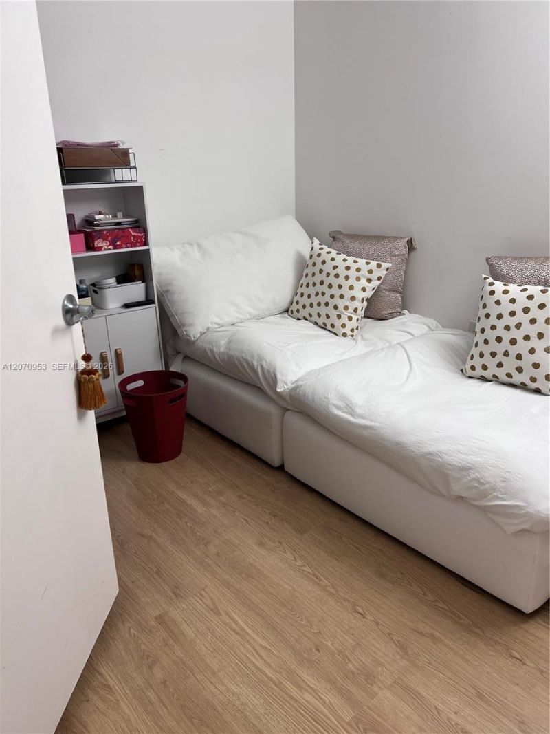 253 NE 2nd St , Unit 902, Miami, FL 33132 Photo