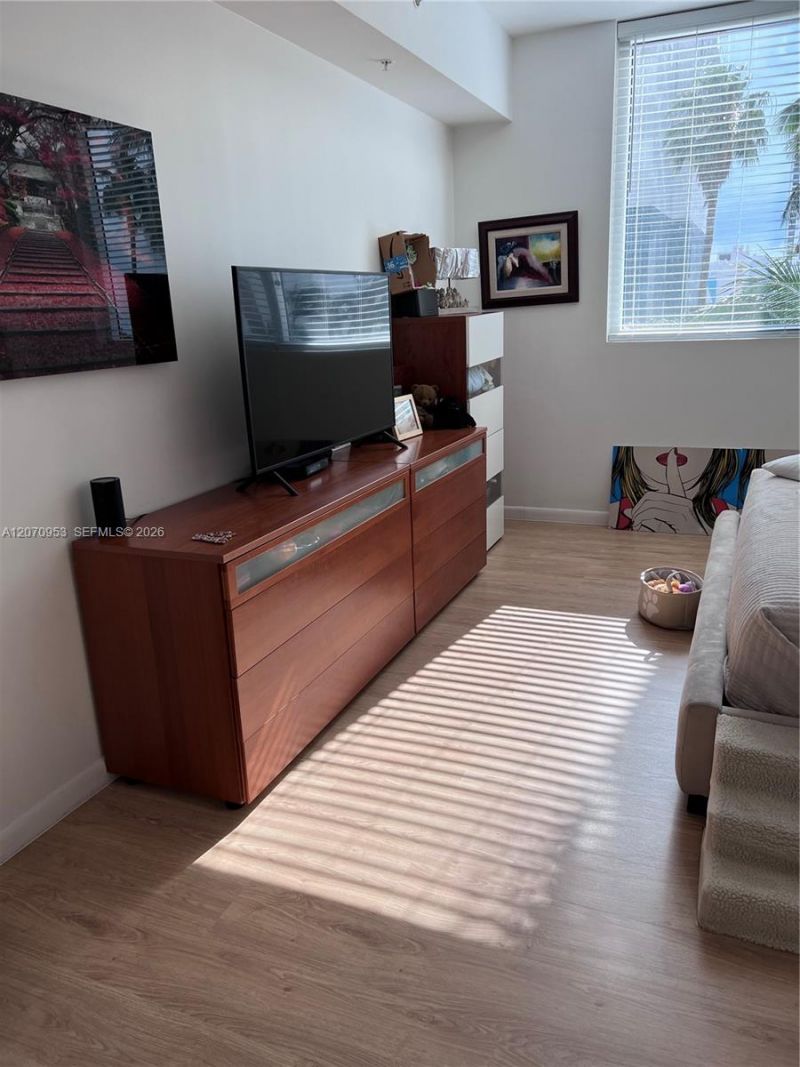 253 NE 2nd St , Unit 902, Miami, FL 33132 Photo